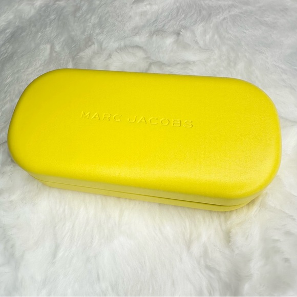 *MARC JACOB* New In Case Red Butterfly Sunglasses main image 7